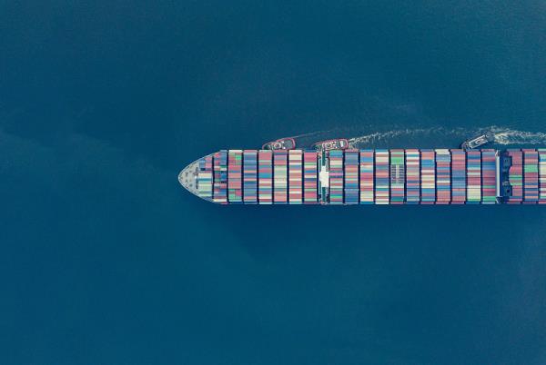 寄物品到美国海运一公斤多少钱