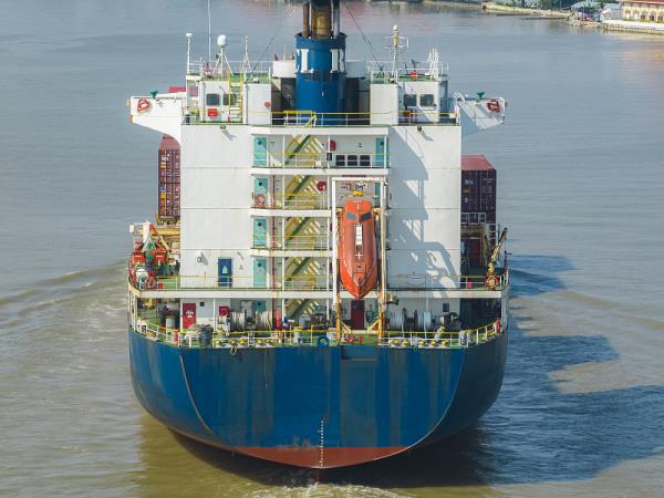 因美国从中作梗，中国国际海运集装箱集团收购马士基集装箱工业告吹