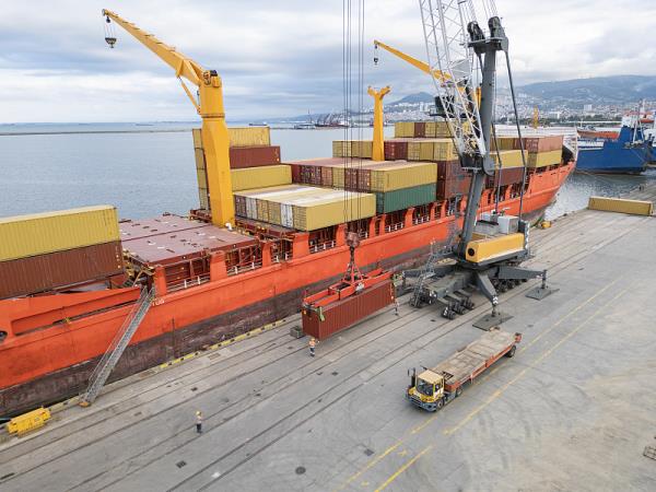 发货到美国亚马逊FBA走海运整柜可以吗？