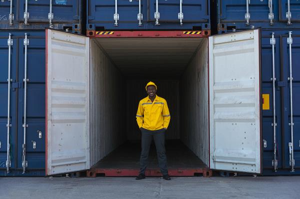 中国发往美国的国际海运集装箱量为何会下降这么多？