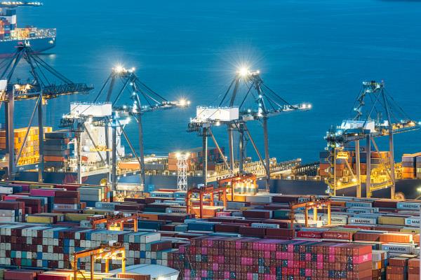 2024年前5个月国际海运洛杉矶港总货运量同比增长18%