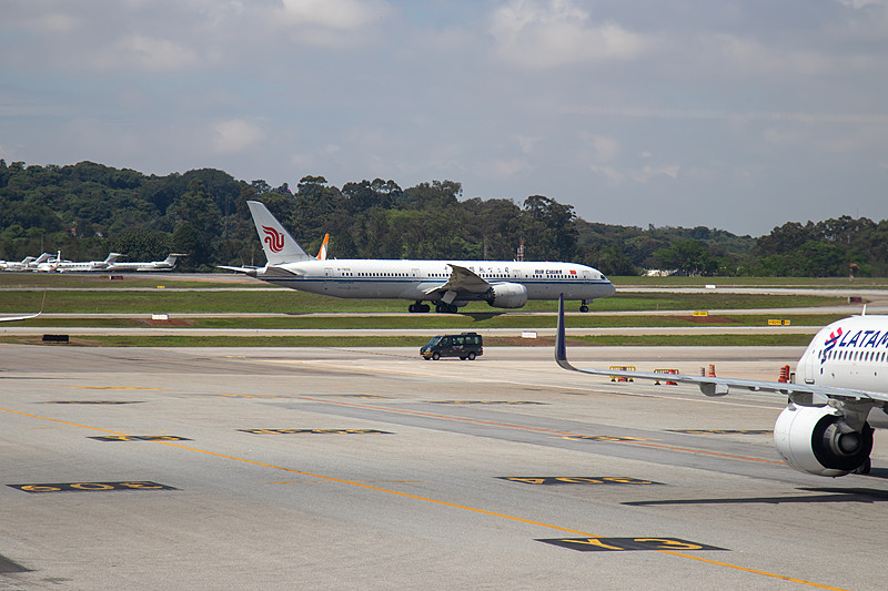 中美空运物流收费标准详解指南