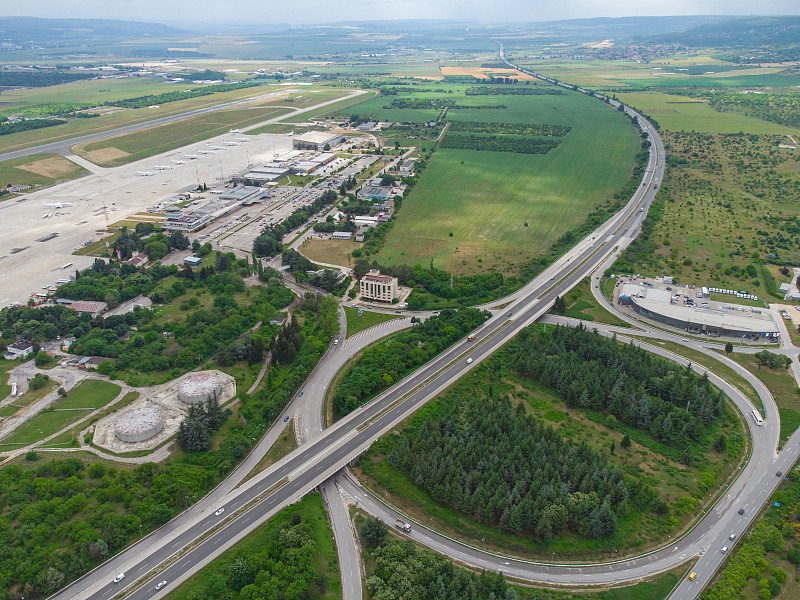 化妆品空运到美国怎么收费? 化妆品空运到美国怎么收费?