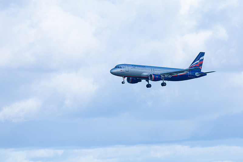 空运到美国是否比快递慢