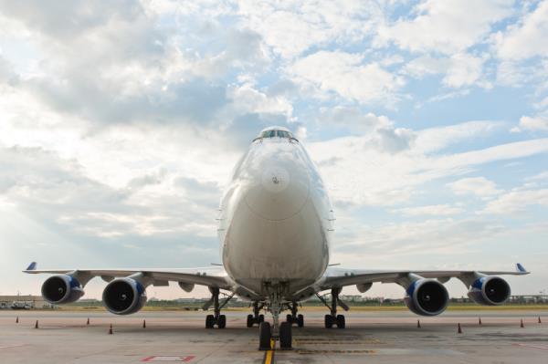 美国空运渠道时效、成本与特殊品类运输方案