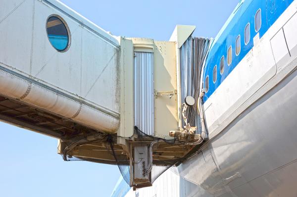 美国fba头程空运专线：极速时效助卖家快速上架