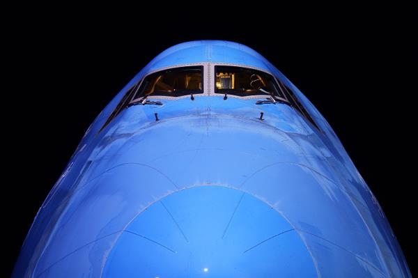 寄美国空运走专线还是普货