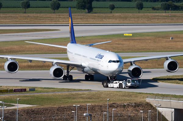 美国空运多少一公斤