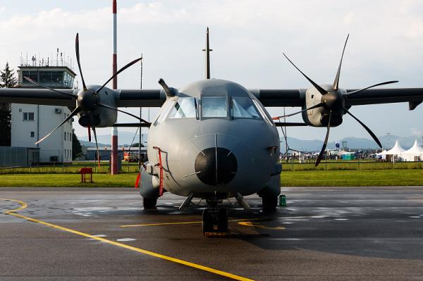 深圳美国fba空运多少钱一公斤